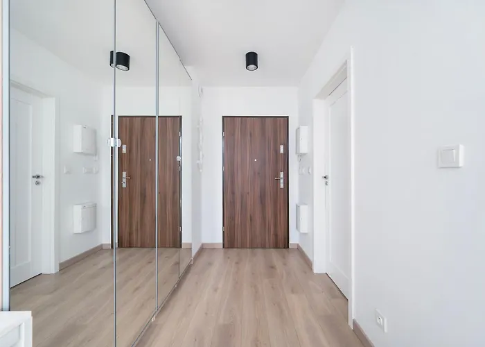 Wroblewskiego With Garden By Bookinghost