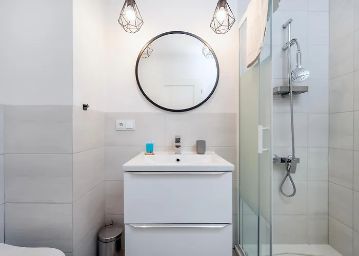 Wroblewskiego With Garden By Bookinghost